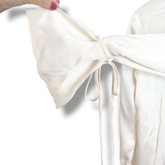 W by Worth 100% Silk Cream Faux Wrap V-Neck Blouse Bell Tie Sleeves Women’s 4 - Picture 4 of 7